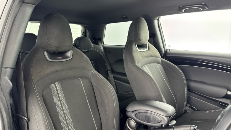 MINI Hatchback 1.5 Cooper Sport 3dr Auto Petrol Hatchback